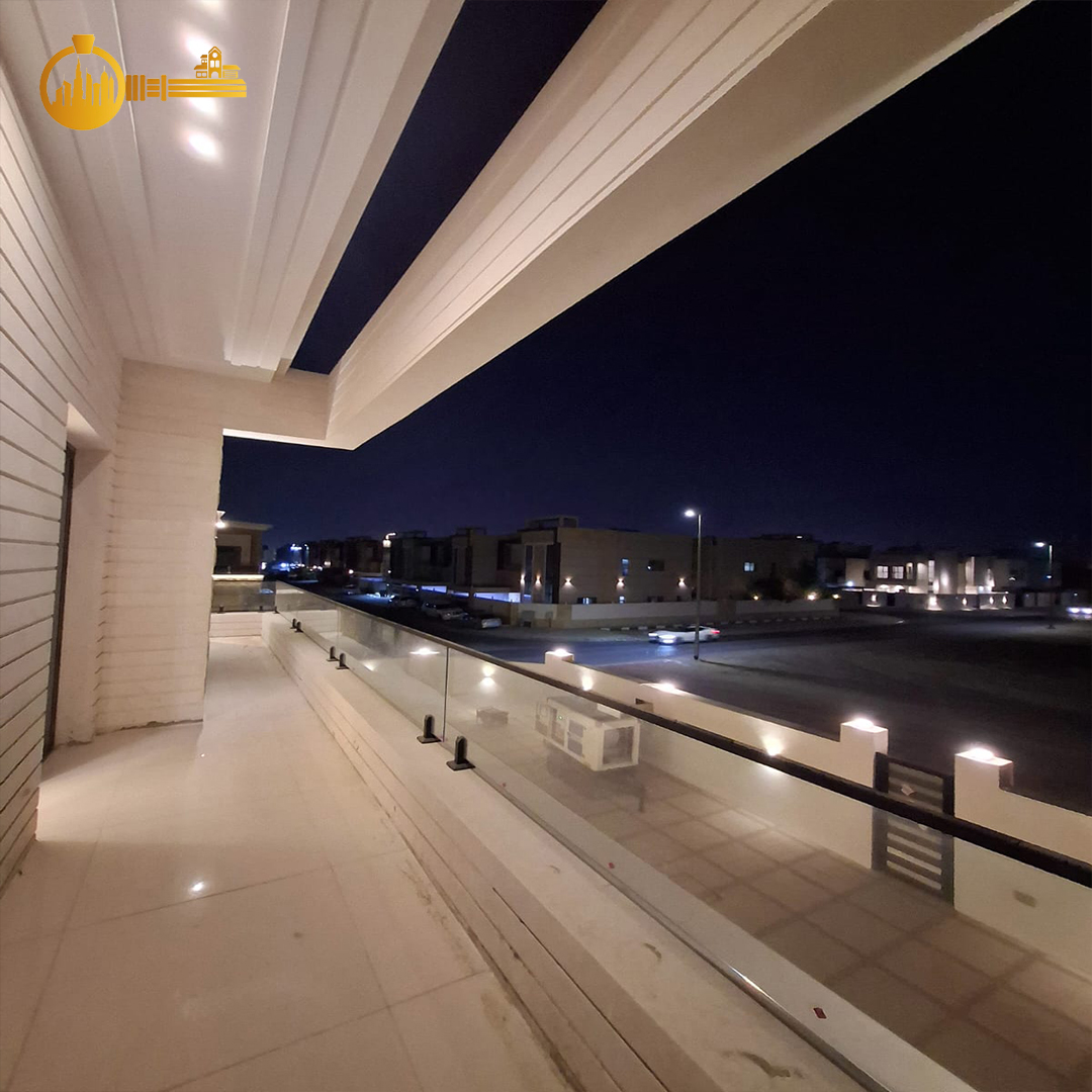 ✨ Luxurious 8 Bedroom Villa for Sale in Ajman 7350 Sq Ft Swimming Pool & Roof Access-15