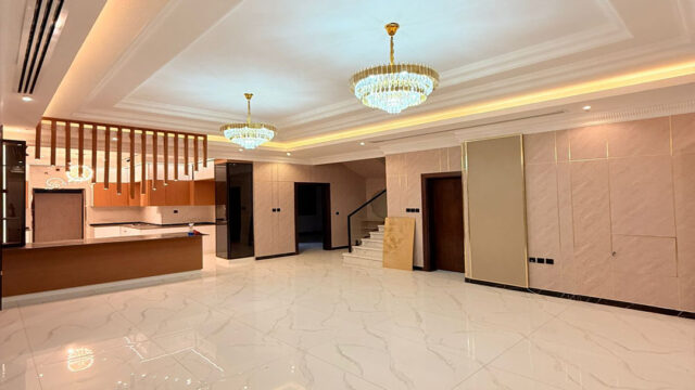 🏡 2 Story Villa for Sale in Al Amerah, Ajman 6 Master Bedrooms 4 Kitchens2