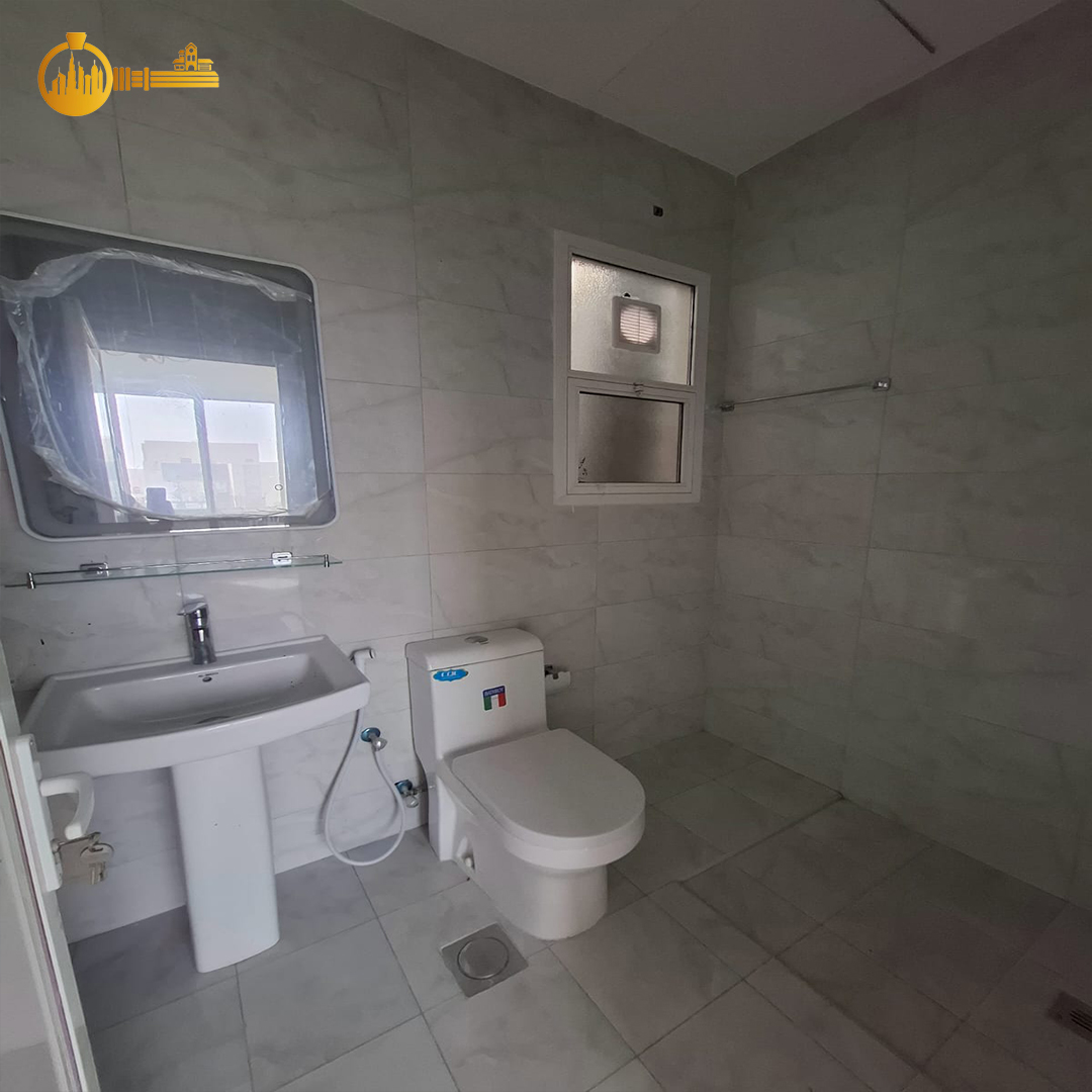 🏡 Affordable 4 Bedroom Villa for Sale in Al Helio 2, Ajman 2,552 Sq Ft AED 1,200,000 Family Home with Majlis & Parking-10