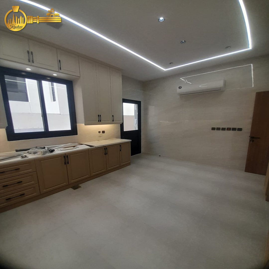 🏡 Brand New Luxury Villa for Rent in Al Helio 2, Ajman 5 Master BR Fully Equipped Kitchen-3
