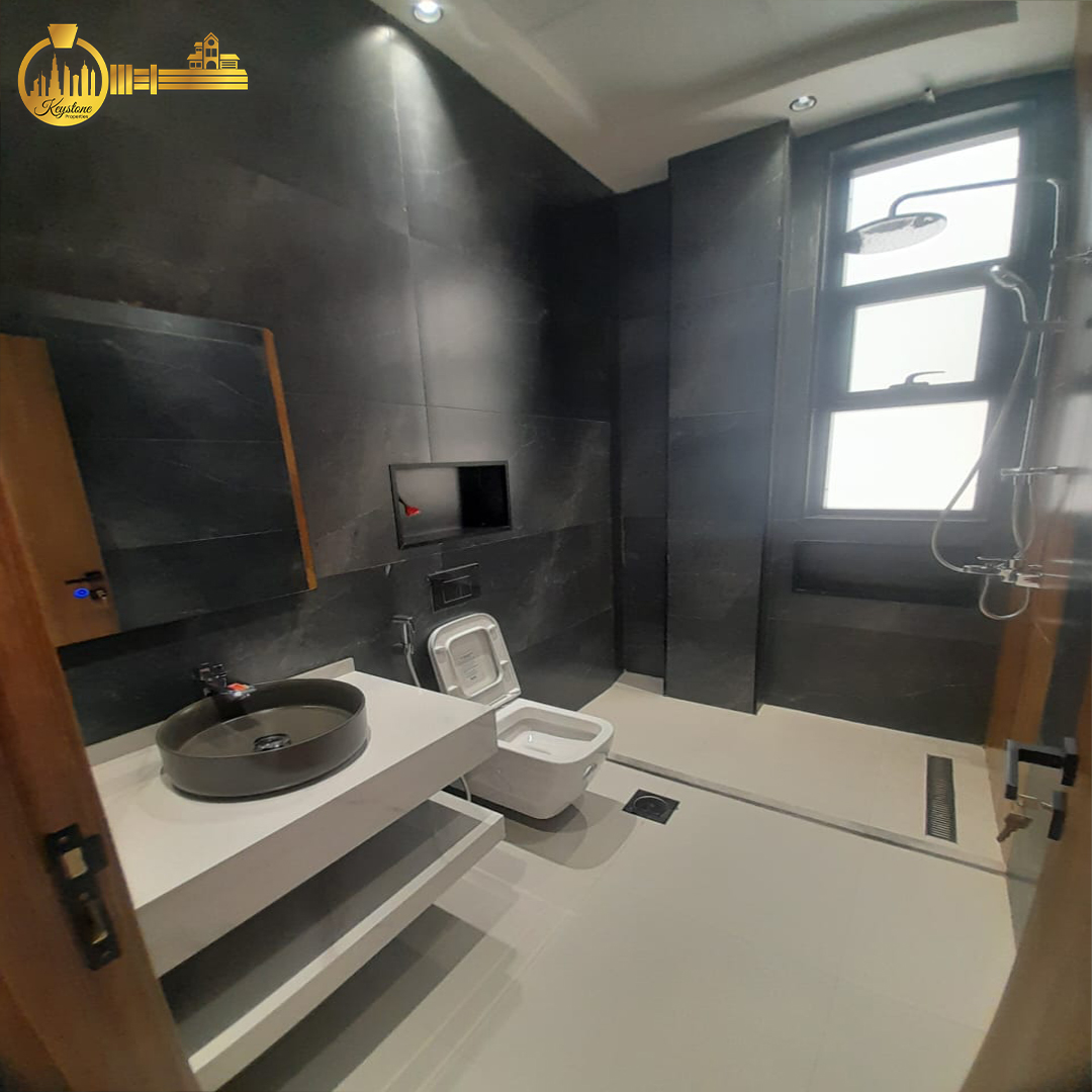 🏡 Brand New Luxury Villa for Rent in Al Helio 2, Ajman 5 Master BR Fully Equipped Kitchen-4