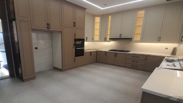 🏡 Brand New Luxury Villa for Rent in Al Helio 2, Ajman 5 Master BR Fully Equipped Kitchen-9