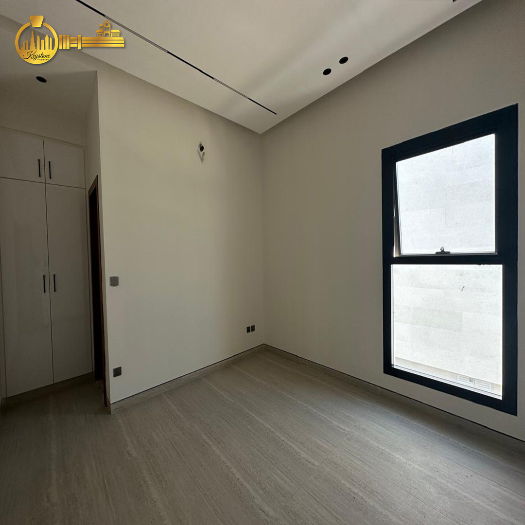 🏡 Luxury 5BR Villa for Sale in Al Yasmeen, Ajman Spacious Layout AED 2 Million-4