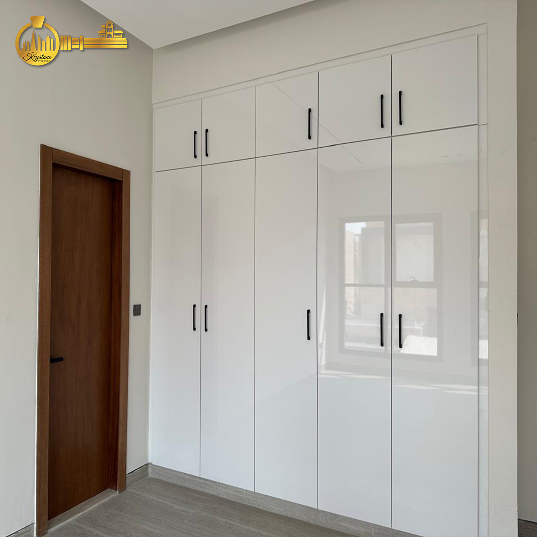 🏡 Luxury 5BR Villa for Sale in Al Yasmeen, Ajman Spacious Layout AED 2 Million-9