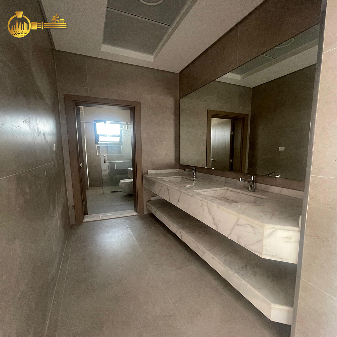 🏡 New Luxury Villa for Sale in Al Amerah, Ajman – 5 Master BR + Maid’s Room Direct from Owner!-11