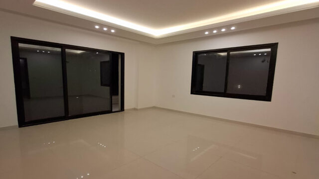 🏡✨ Ultra-Spacious 8 Bedroom Luxury Villa for Sale in Ajman -13