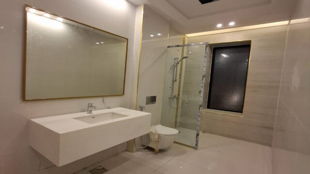 🏡✨ Ultra-Spacious 8 Bedroom Luxury Villa for Sale in Ajman -14