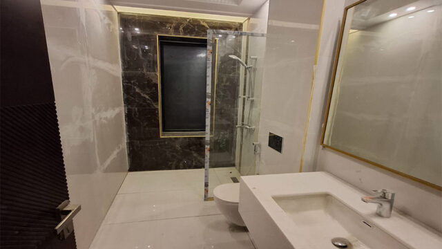 🏡✨ Ultra-Spacious 8 Bedroom Luxury Villa for Sale in Ajman -16