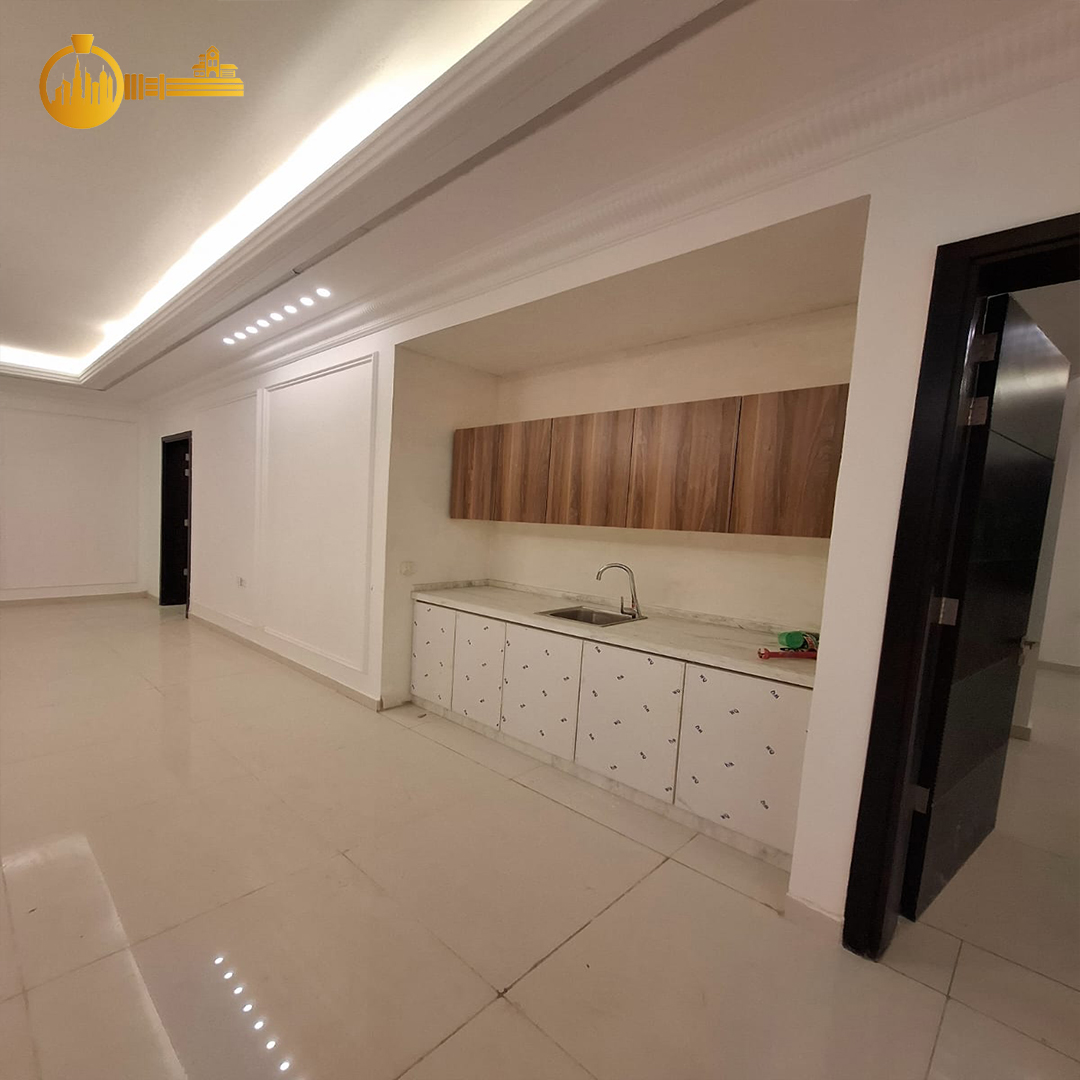 🏡✨ Ultra-Spacious 8 Bedroom Luxury Villa for Sale in Ajman -7