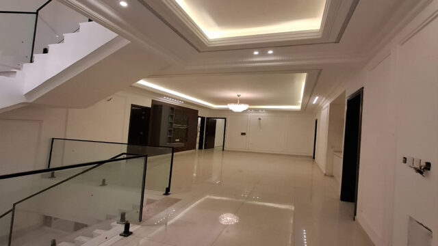 🏡✨ Ultra-Spacious 8 Bedroom Luxury Villa for Sale in Ajman -8