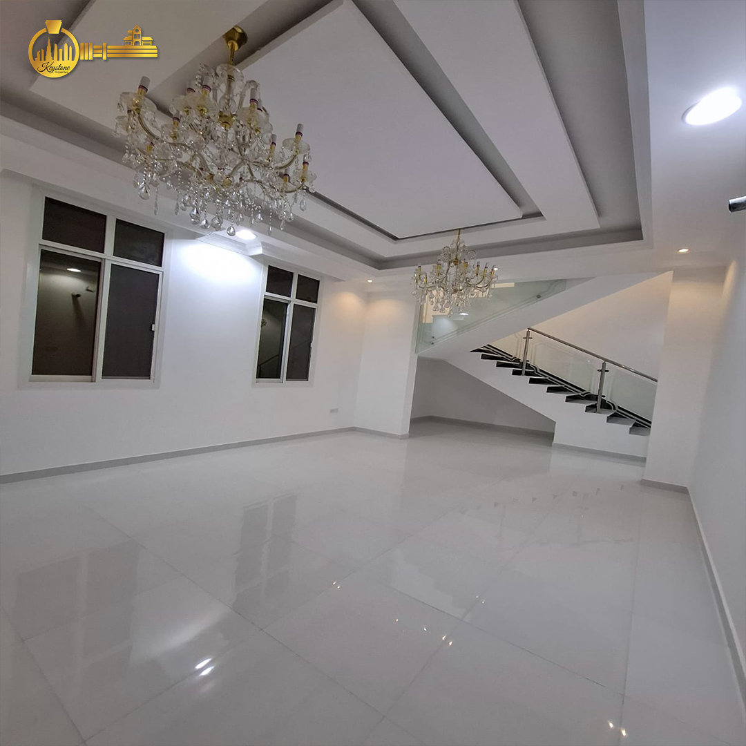🏡 Luxury Villa for Sale in Al Helio 2, Ajman 5 BR in Ajman -4